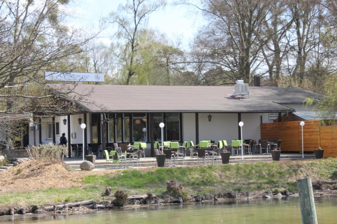 Budget Seezeit-Resort Am Werbellinsee Altenhof  Exterior photo